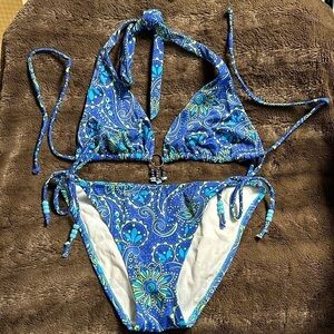 VICTORIAS SECRET String Bikini. Blue Floral Sz M/L